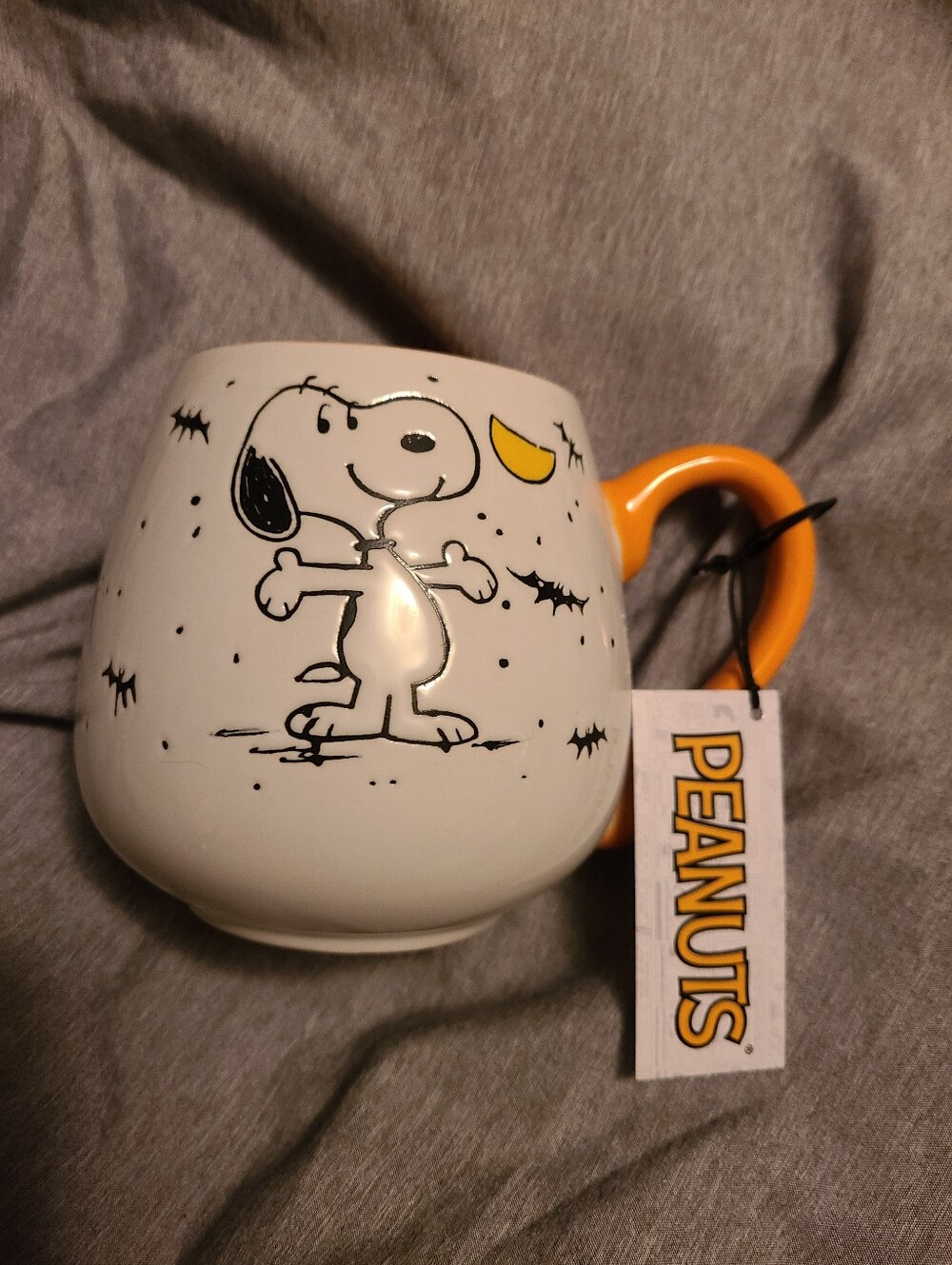 PEANUTS Halloween Coffee Mug 20 Ounces Snoopy With Bats
